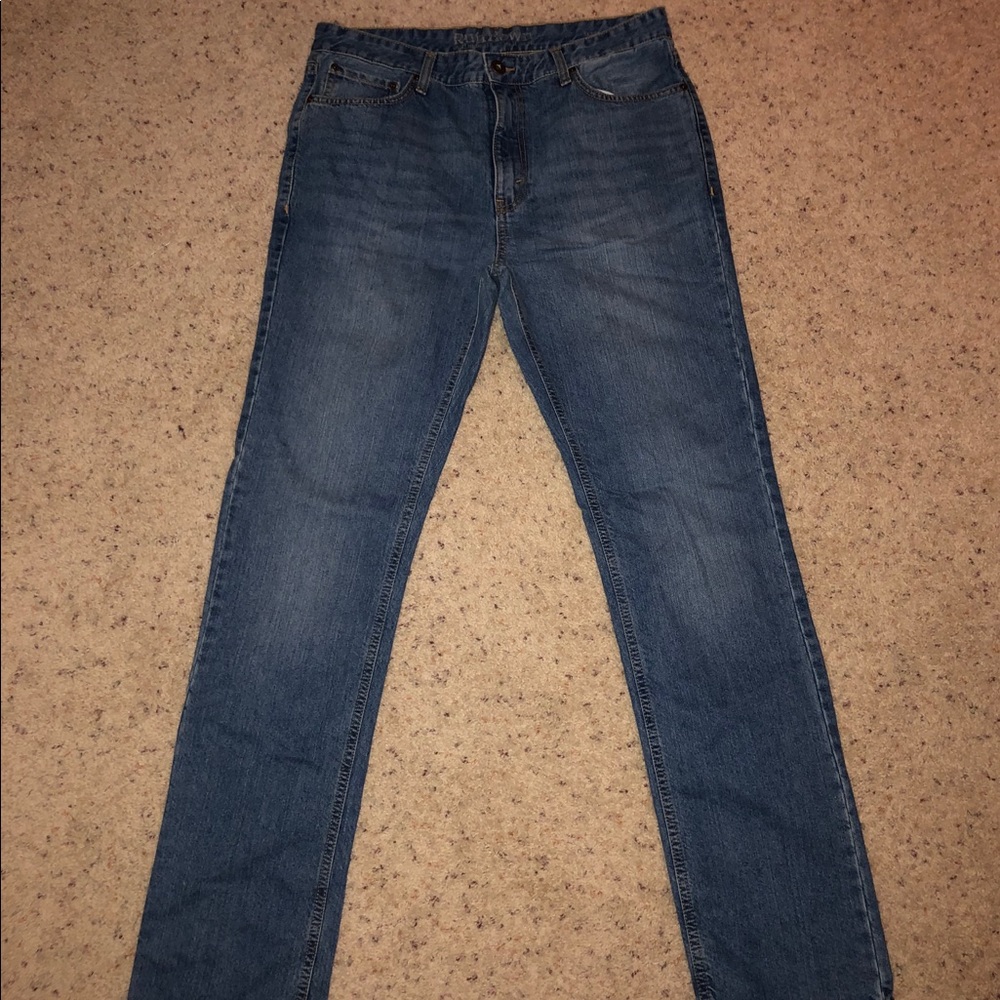Men’s light wash Ruff Hewn slim straight leg jeans